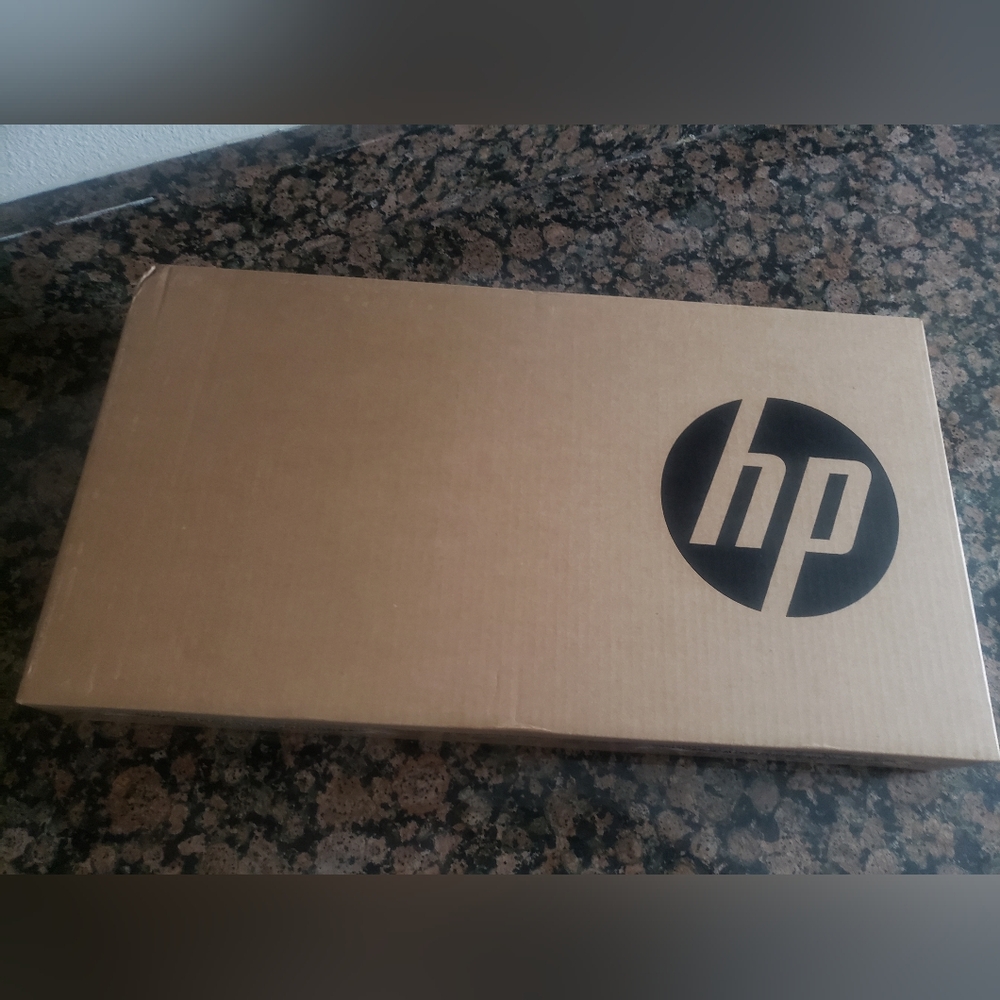 ▪︎New, In Box. Warranty▪︎HP 15in Intel 4GB RAM, 128GB, SSD Laptop … - Picture 2 of 10